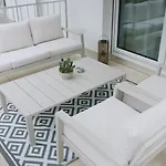 Yuva Homes -2 Zimmer-s-bahn Muc-parkplatz شقة *