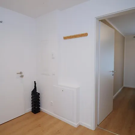 Yuva Homes -2 Zimmer-s-bahn Muc-parkplatz *