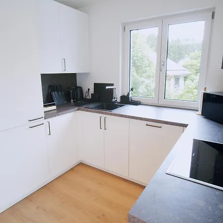 Yuva Homes -2 Zimmer-s-bahn Muc-parkplatz شقة غيلتيندورف