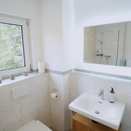 Yuva Homes -2 Zimmer-s-bahn Muc-parkplatz Διαμέρισμα