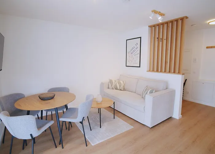 Yuva Homes -2 Zimmer-s-bahn Muc-parkplatz
