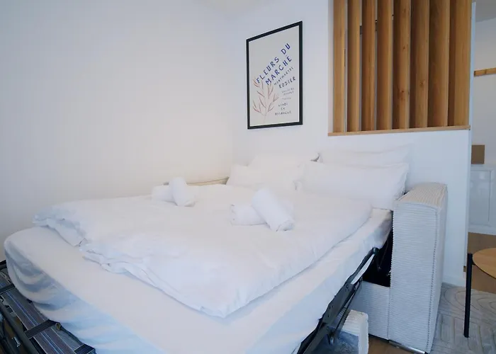 Yuva Homes -2 Zimmer-s-bahn Muc-parkplatz شقة *